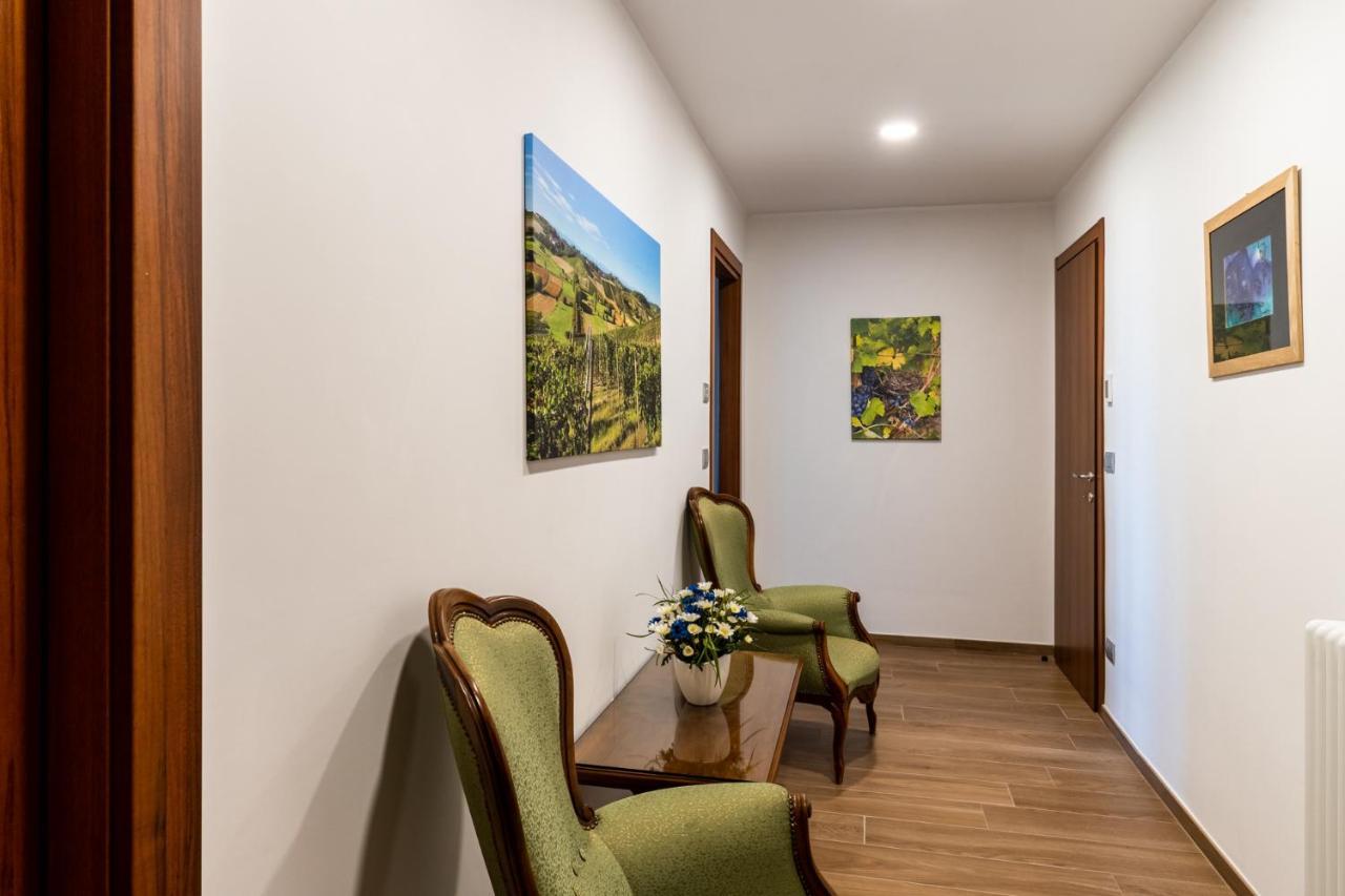 Agriturismo Tenuta La Meridiana Montegrosso d'Asti Экстерьер фото